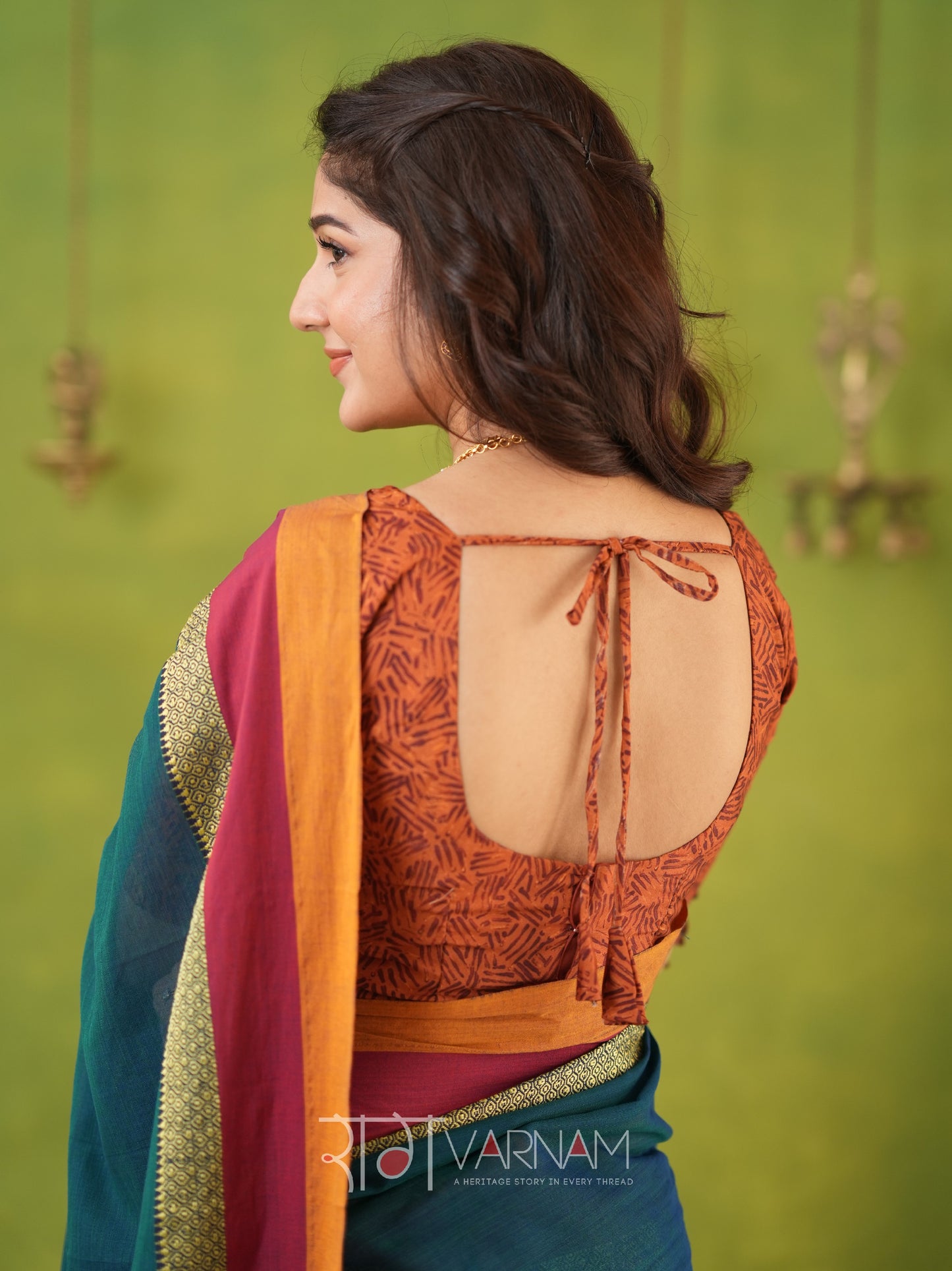 Narayanpet Rama Green Cotton Saree by Raag Varnam | Mercerized Finish With 2 Blouses Included