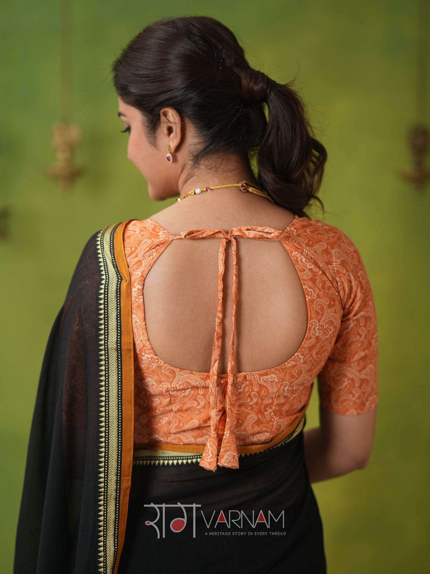 Narayanpet Black Cotton Saree by Raag Varnam | Mercerized Finish With 2 Blouses Included