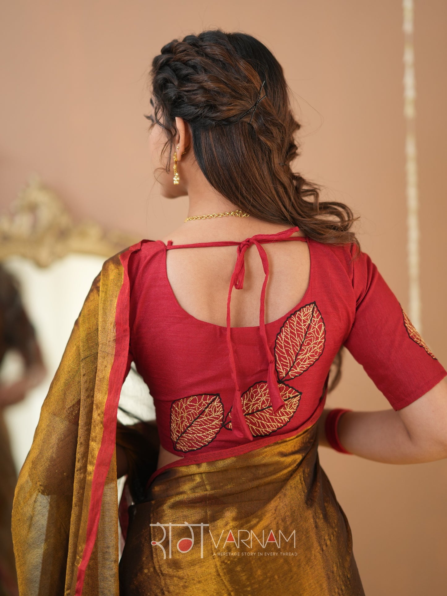 Raag Varnam Gold Handloom Tissue Saree With Designer Blouse