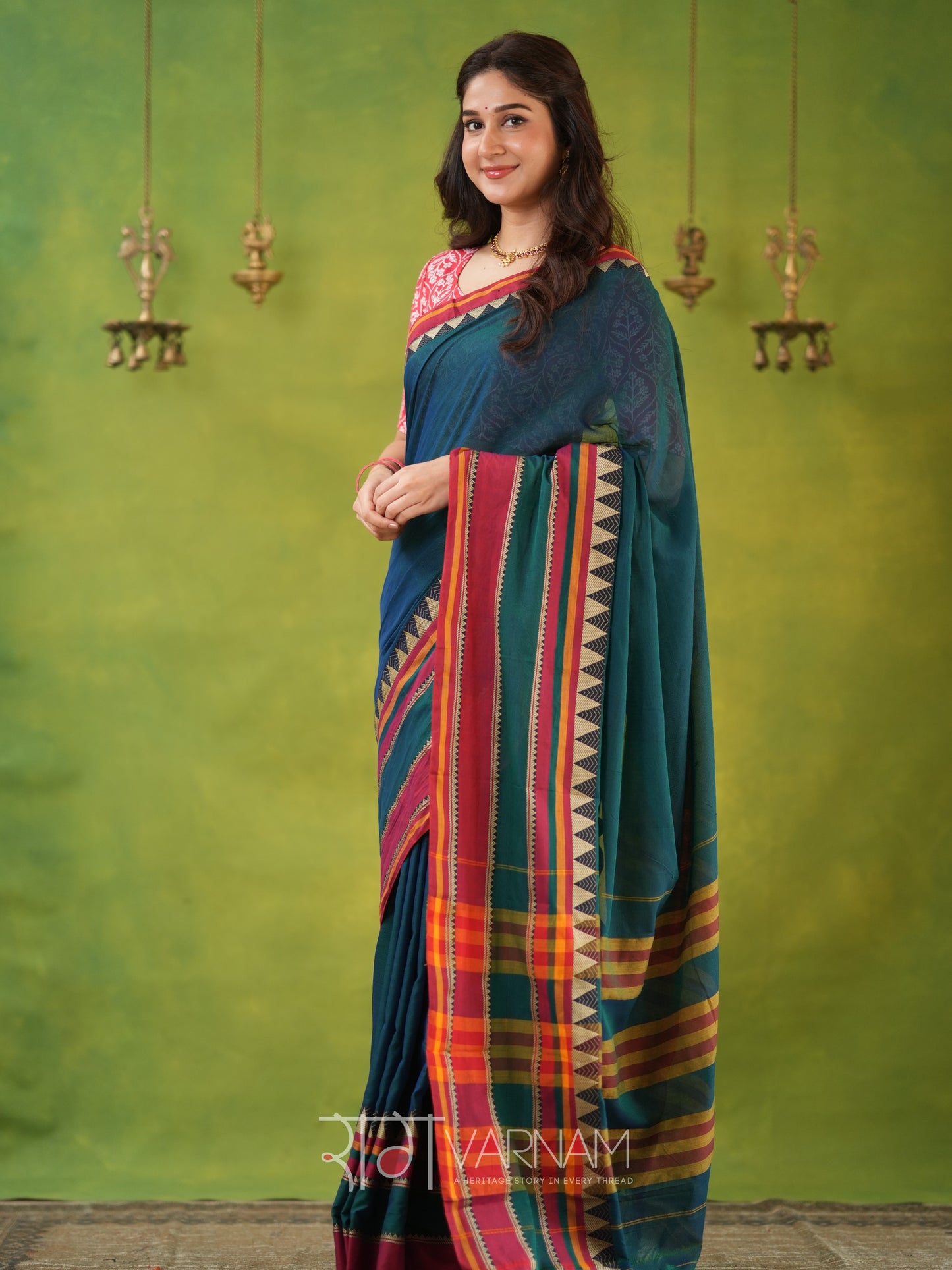 Narayanpet Green Cotton Saree by Raag Varnam | Mercerized Finish With 2 Blouses Included