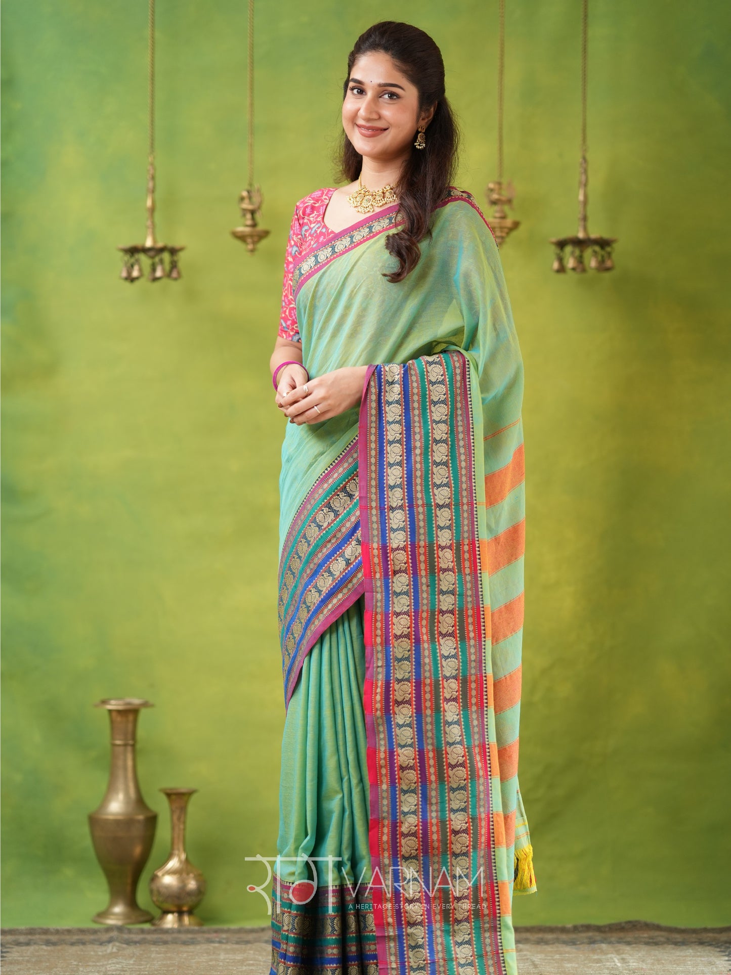 Narayanpet Green Cotton Saree by Raag Varnam | Mercerized Finish With 2 Blouses Included
