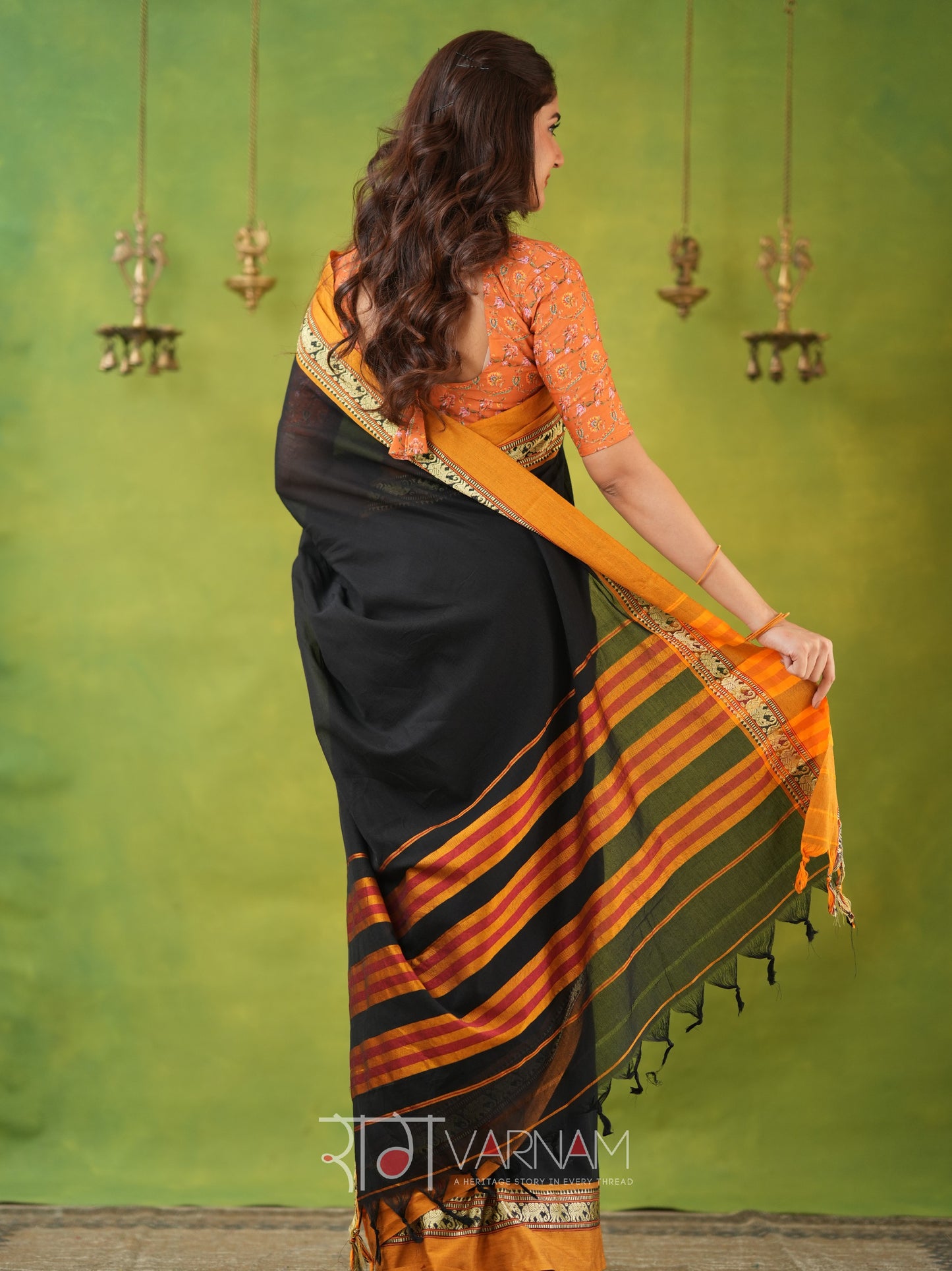 Narayanpet Black Cotton Saree by Raag Varnam | Mercerized Finish With 2 Blouses Included