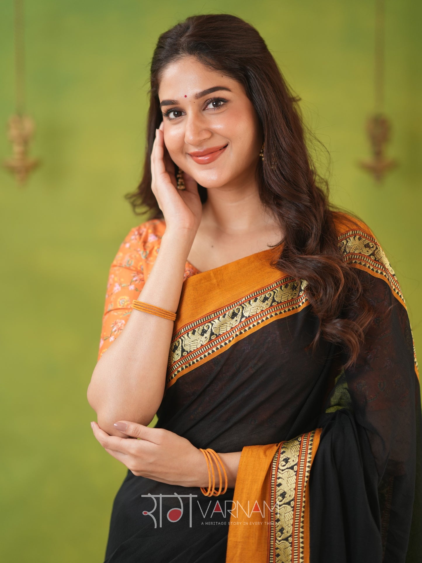 Narayanpet Black Cotton Saree by Raag Varnam | Mercerized Finish With 2 Blouses Included
