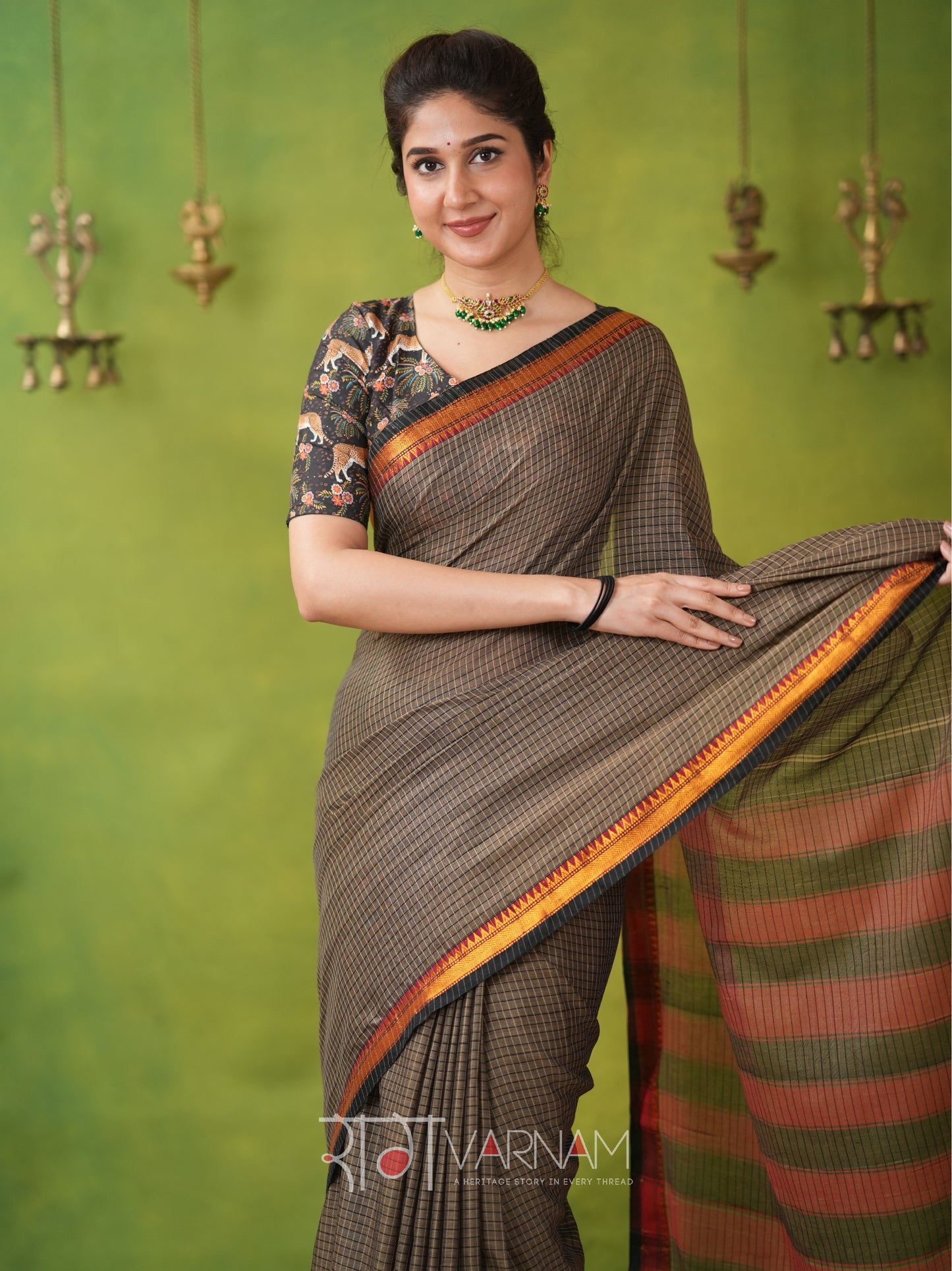 Narayanpet Grey Cotton Saree by Raag Varnam | Mercerized Finish With 2 Blouses Included