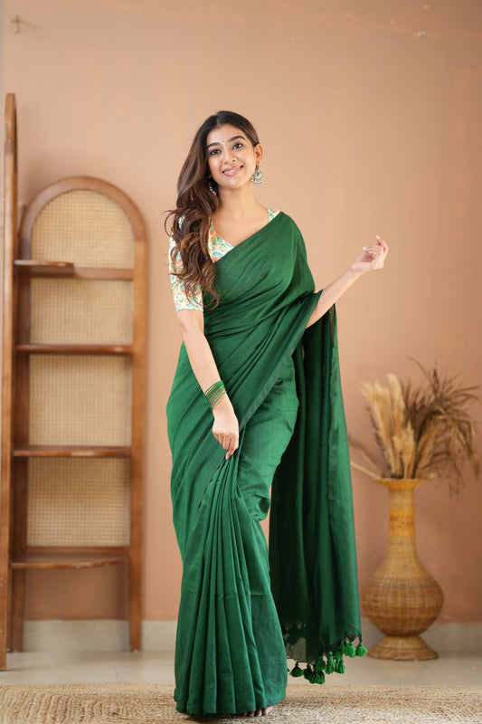 Raag Varnam Green Handloom Cotton Saree with Designer Printed Blouse
