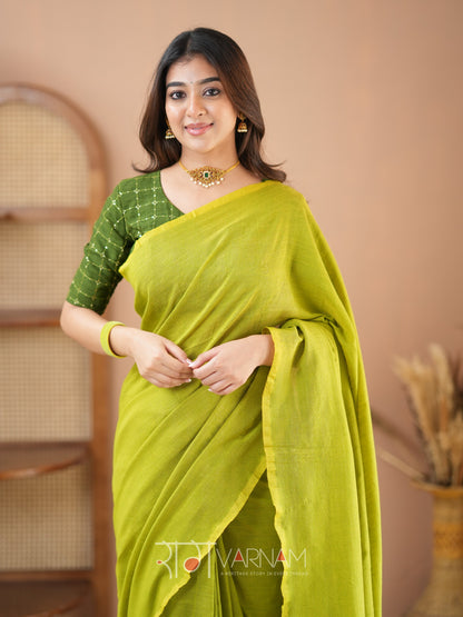 Raag Varnam Green Handloom Cotton Saree With Designer Blouse