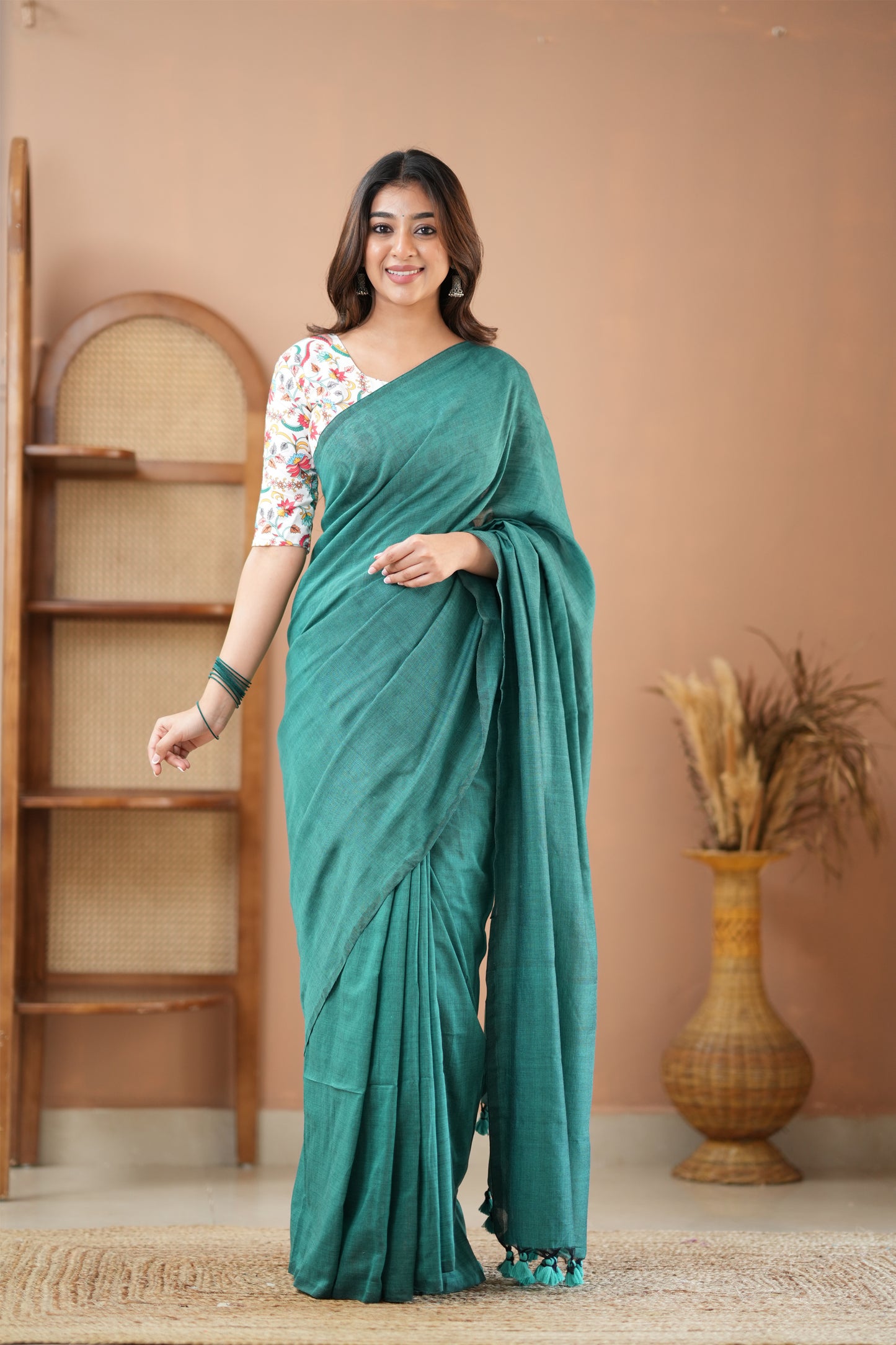 Raag Varnam Rama Green Handloom Cotton Saree with Designer Printed Blouse