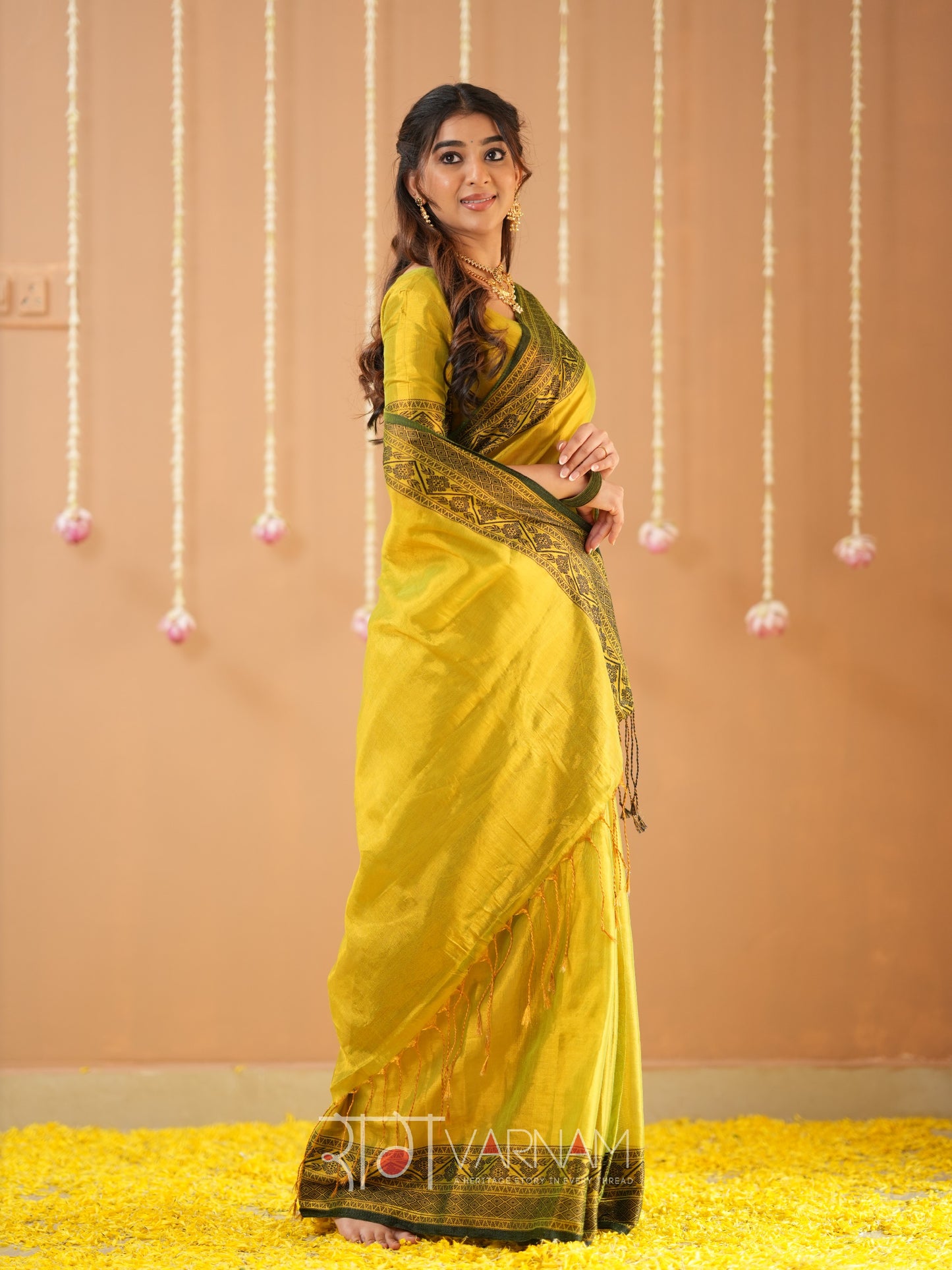 Raag Varnam Yellow Handloom Tissue Saree With Designer Blouse