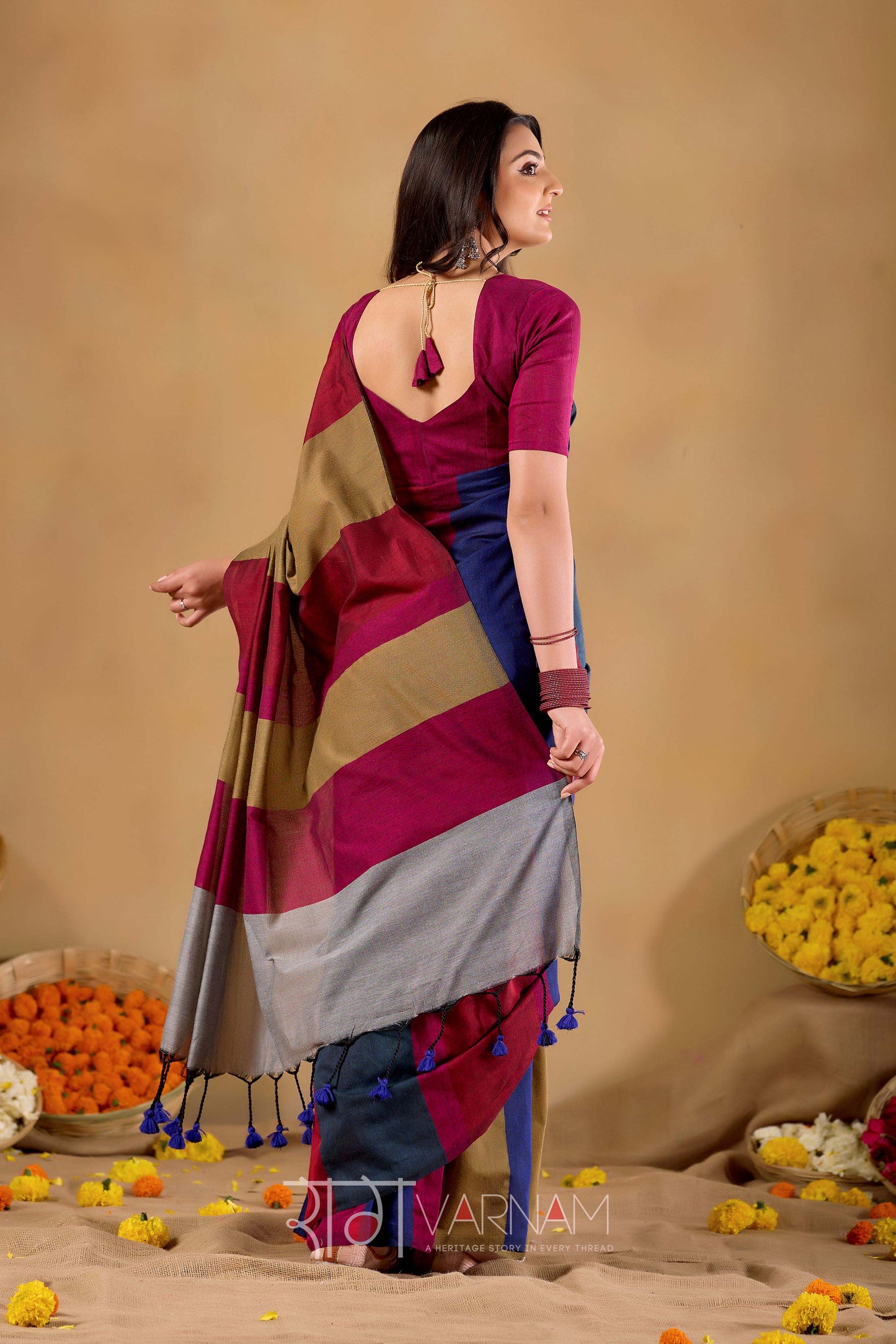 Raag Varnam Grey Handloom Khadi Cotton Saree