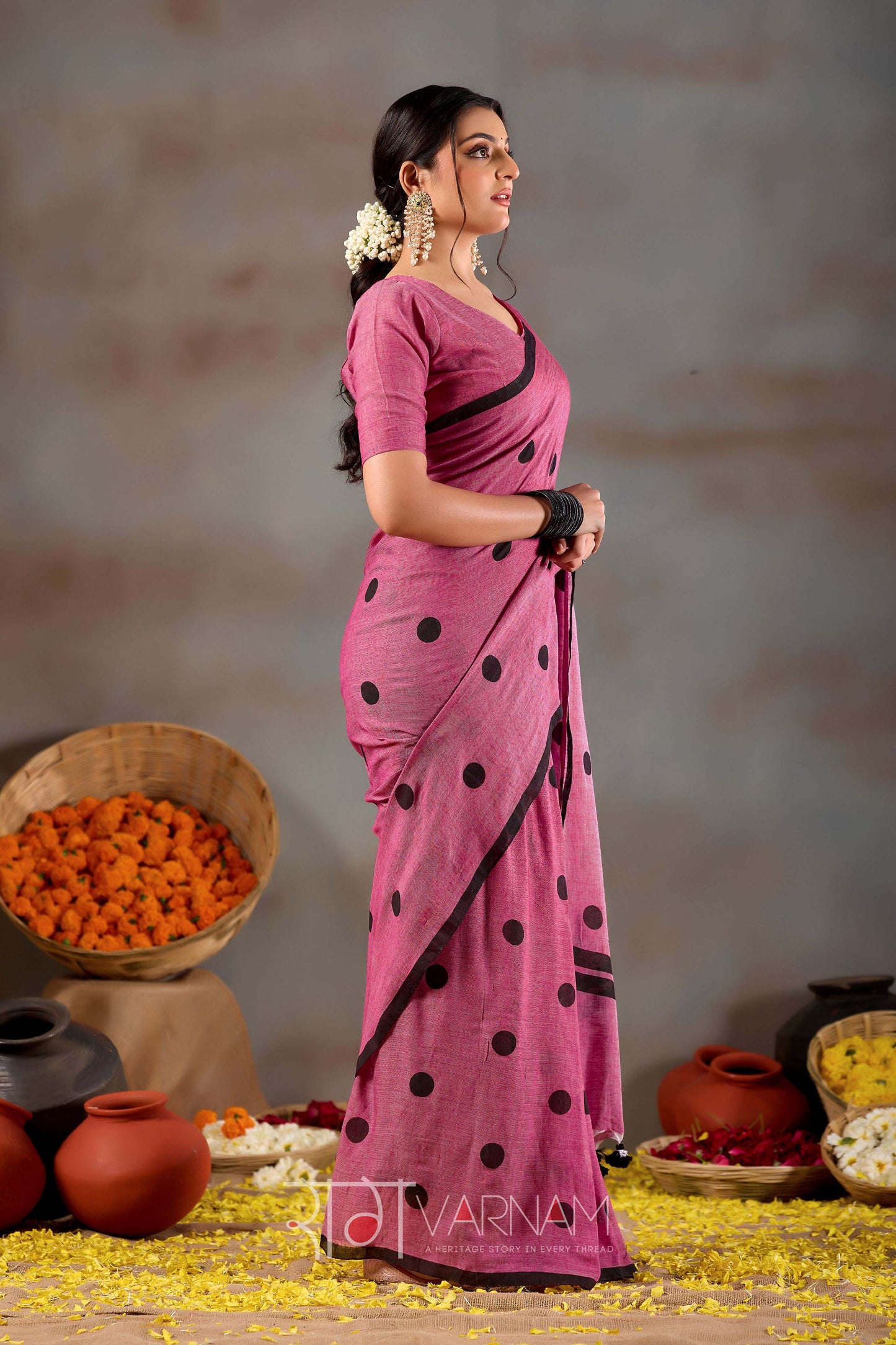 Raag Varnam Pink Handloom Print Cotton Saree