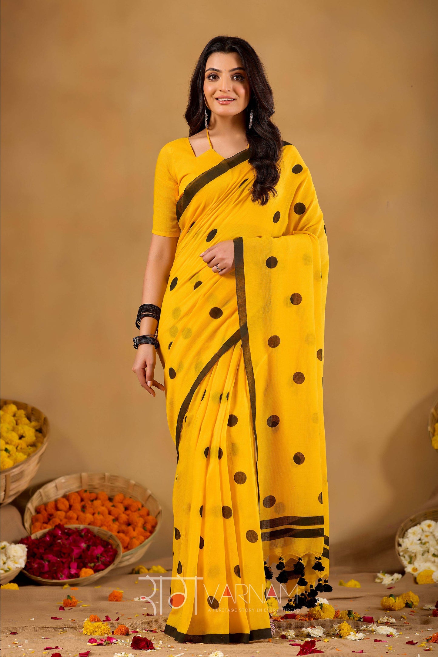 Raag Varnam Mustrad Yellow Handloom Print Cotton Saree