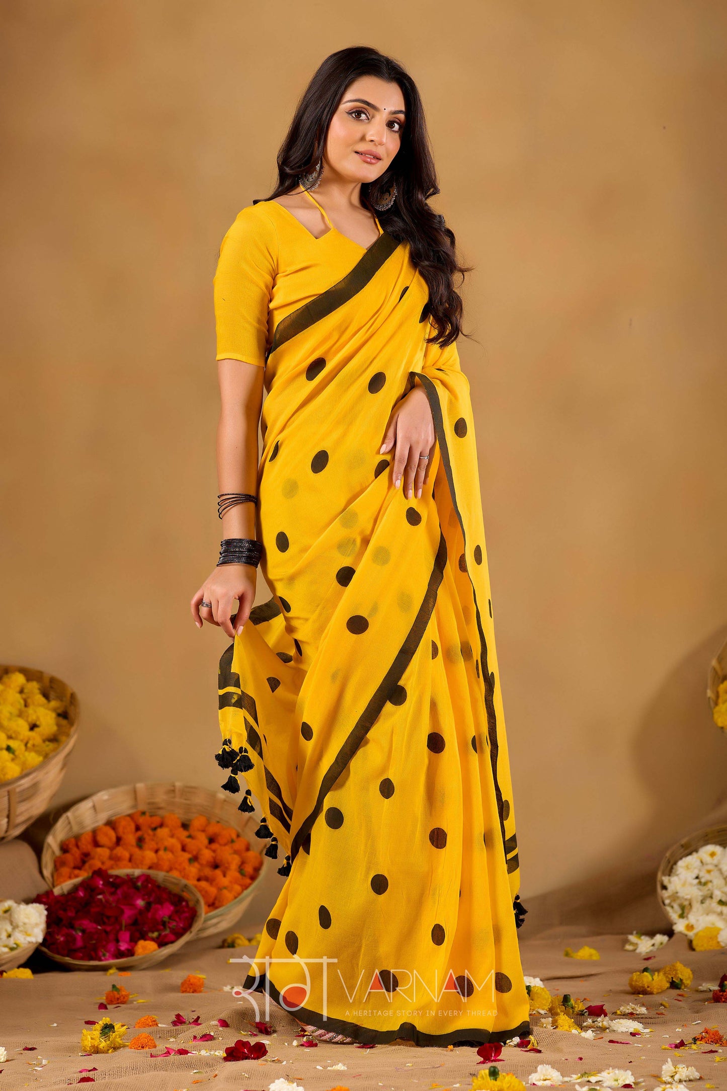 Raag Varnam Mustrad Yellow Handloom Print Cotton Saree