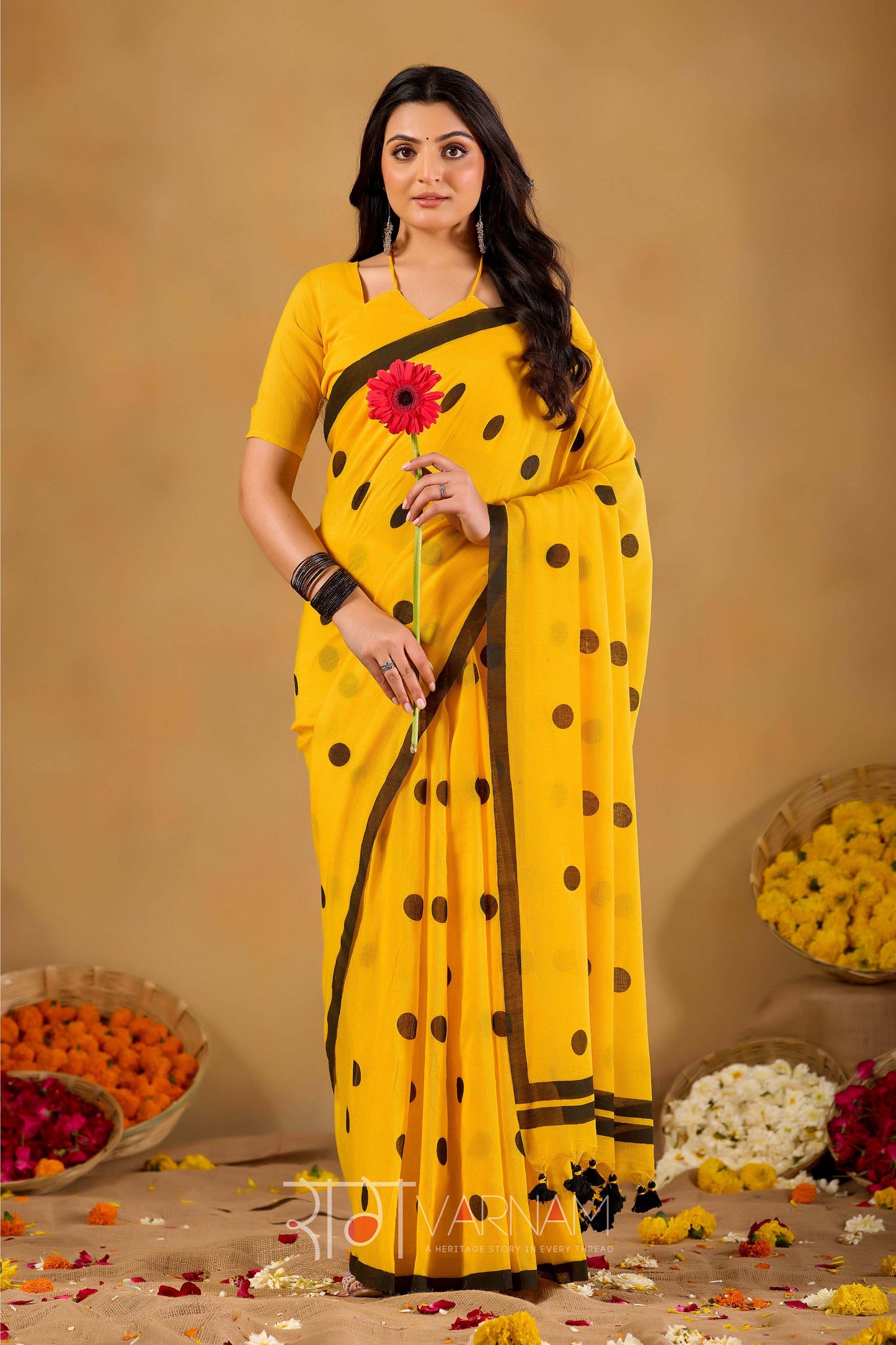Raag Varnam Mustrad Yellow Handloom Print Cotton Saree