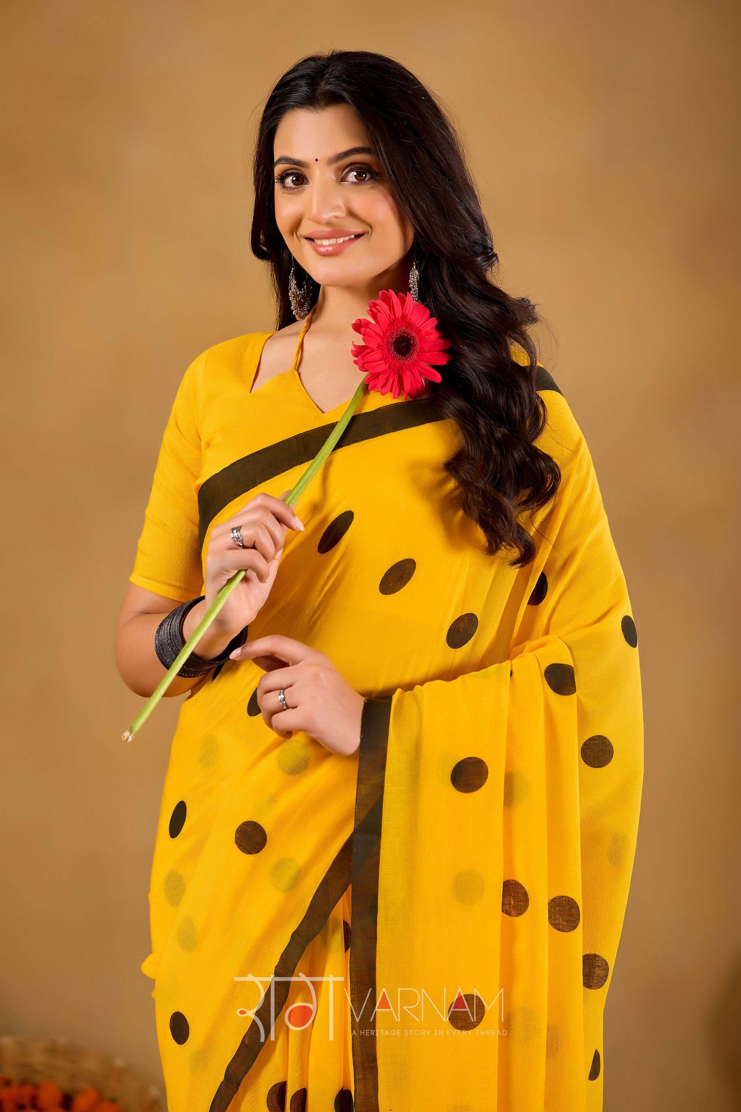 Raag Varnam Mustrad Yellow Handloom Print Cotton Saree