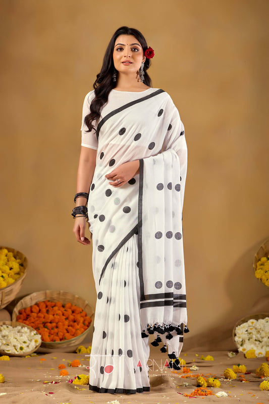 Raag Varnam White Handloom Print Cotton Saree