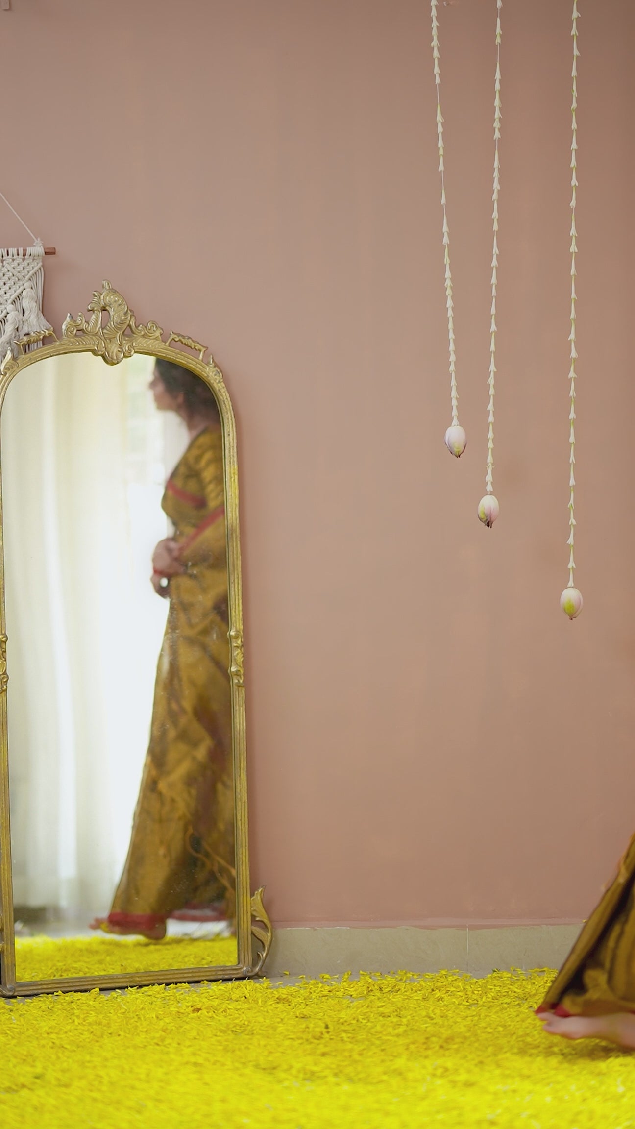 Raag Varnam Gold Handloom Tissue Saree with Designer Blouse